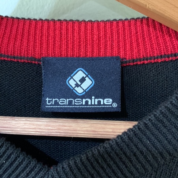 Perfect pullover for a change of season - Picture 3 of 5